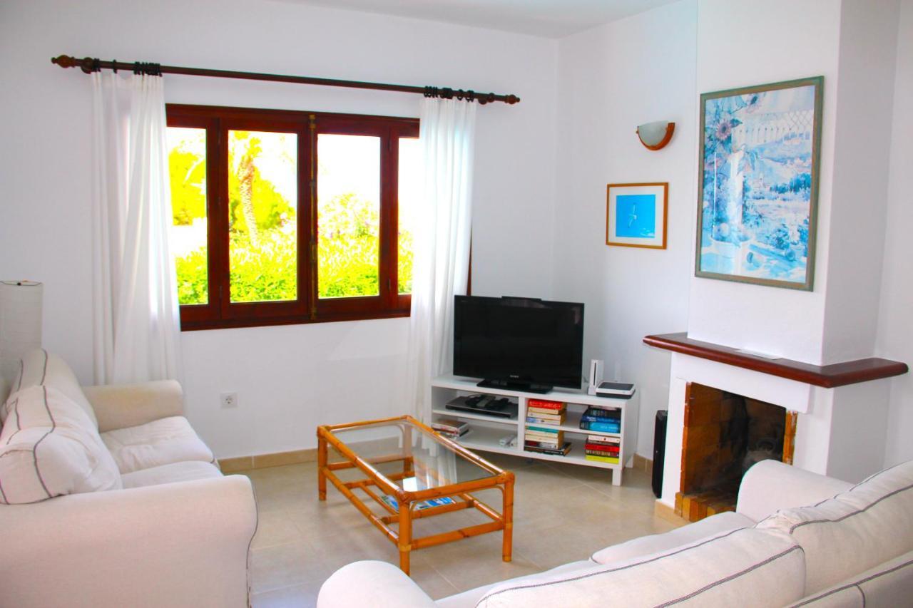 Villa Celia Son Bou Luaran gambar