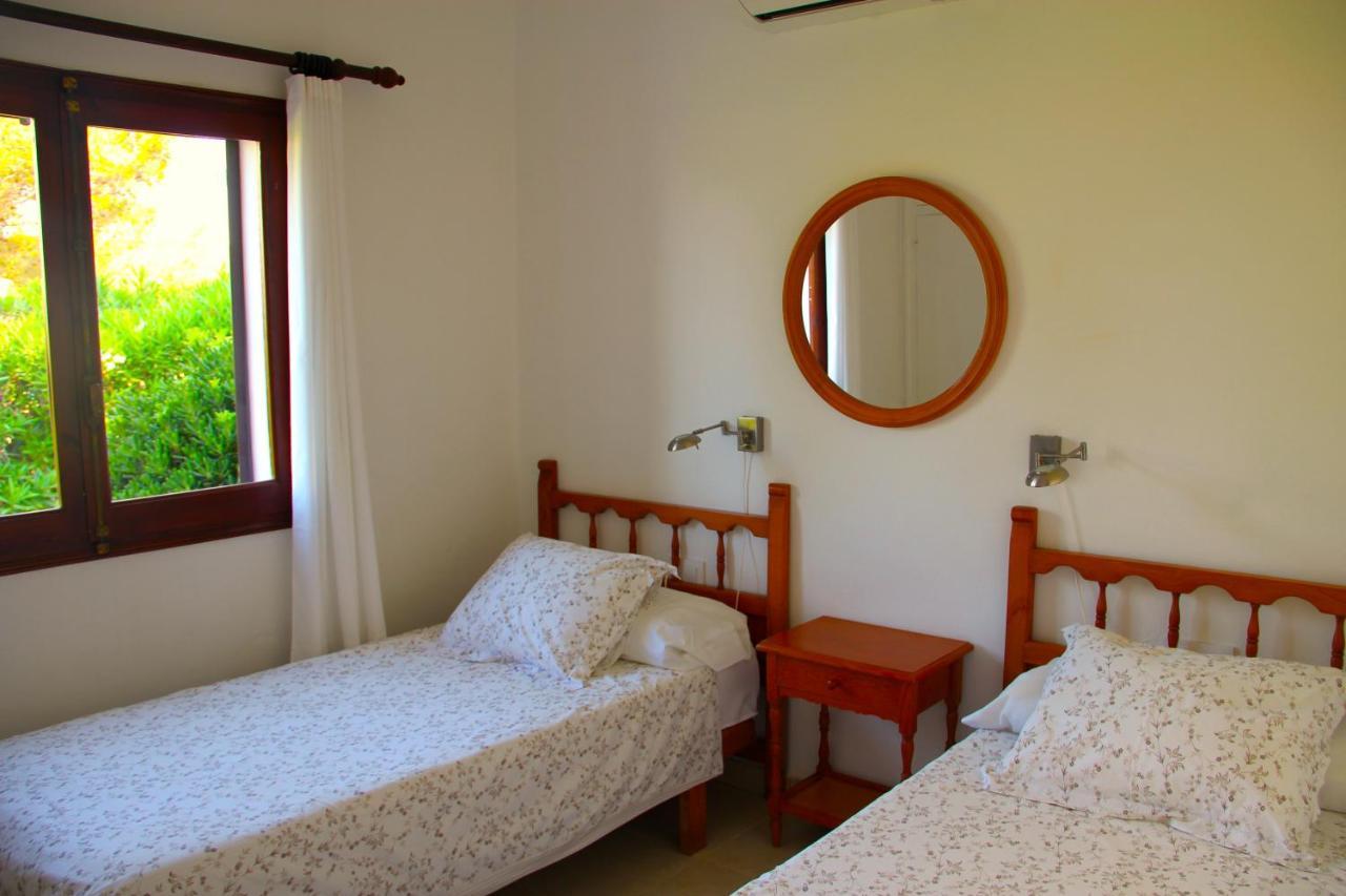 Villa Celia Son Bou Luaran gambar